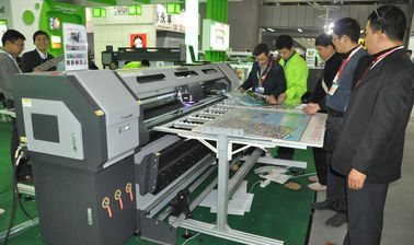 China Roll To Roll UV Printing Machine , CMYK UV Flatbed Printing Machine supplier